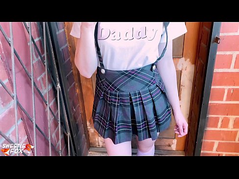 ❤️ Schoolgirl sucks a Dick go domhain agus fucks ionad ranganna. ❤ Porn linn ﹏